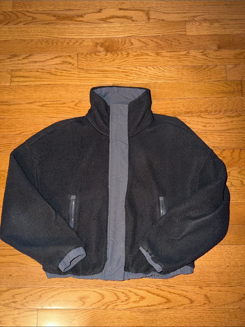 Vuori Black Lightweight Fleece Jacket with Gray Trim